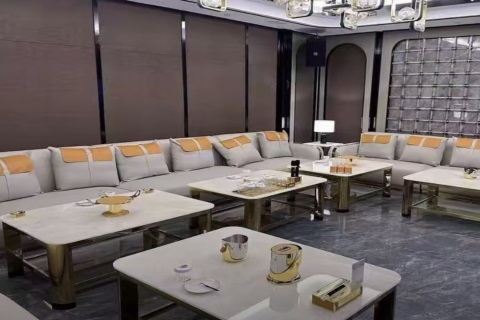 河池大型夜场招聘!优秀舞台,日结工资